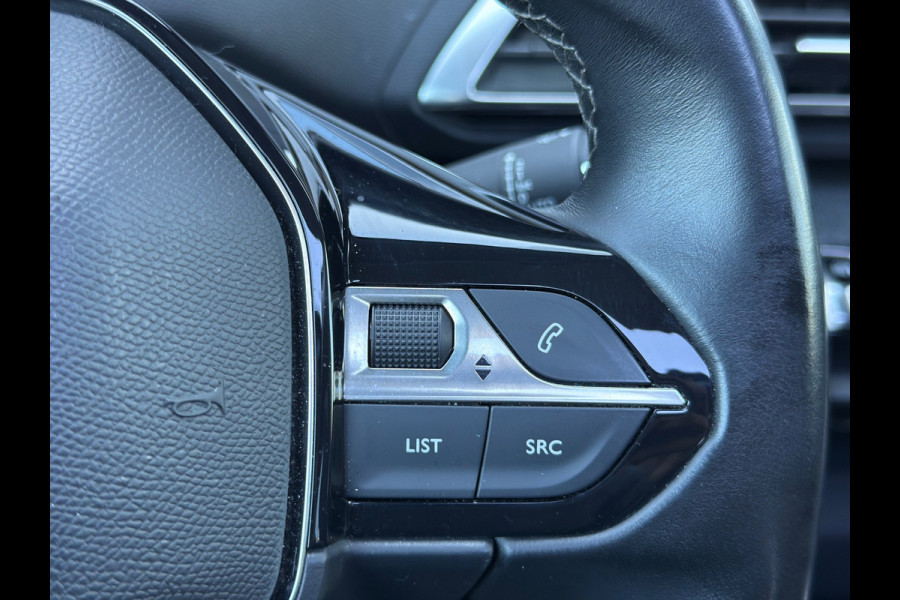 Peugeot 3008 1.2 PureTech Crossway / Schuifdak / 2020 !