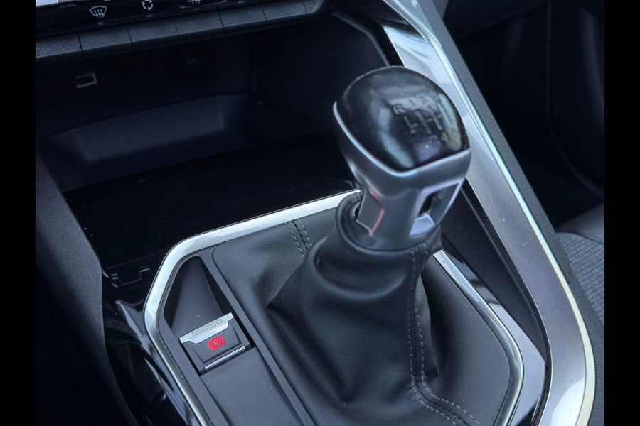 Peugeot 3008 1.2 PureTech Crossway / Schuifdak / 2020 !