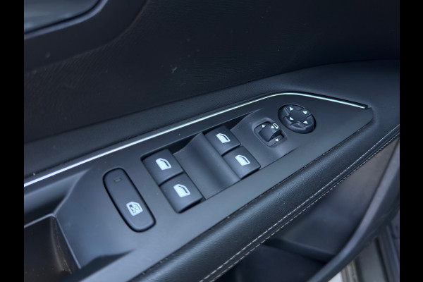 Peugeot 3008 1.2 PureTech Crossway / Schuifdak / 2020 !