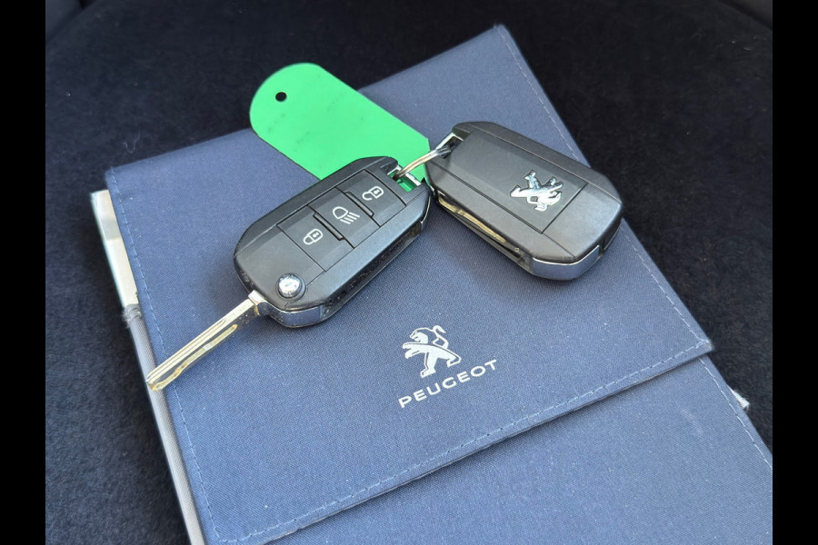 Peugeot 3008 1.2 PureTech Crossway / Schuifdak / 2020 !