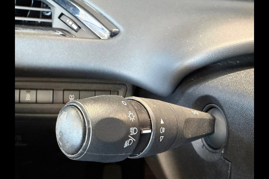 Peugeot 208 1.2 PureTech Like AIRCO CRUISE BLUETOOTH USB