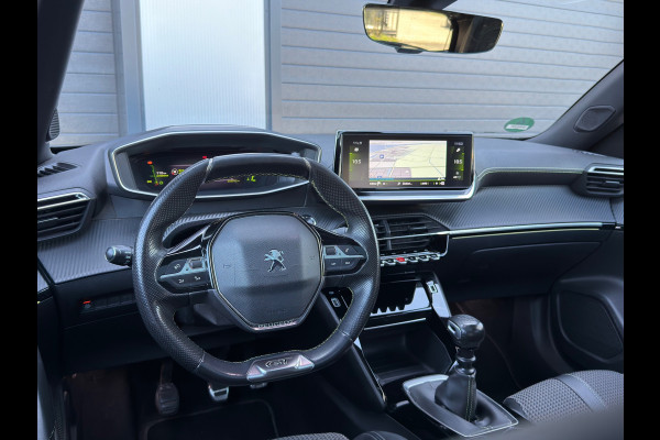 Peugeot 2008 1.2 PureTech GT-Line / TREKHAAK / DB RIEM NIEUW