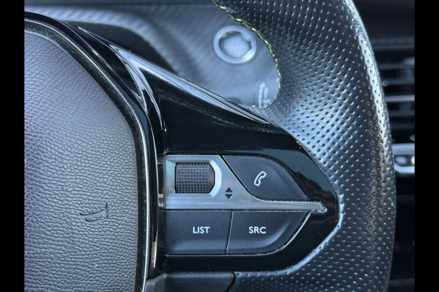 Peugeot 2008 1.2 PureTech GT-Line / TREKHAAK / DB RIEM NIEUW