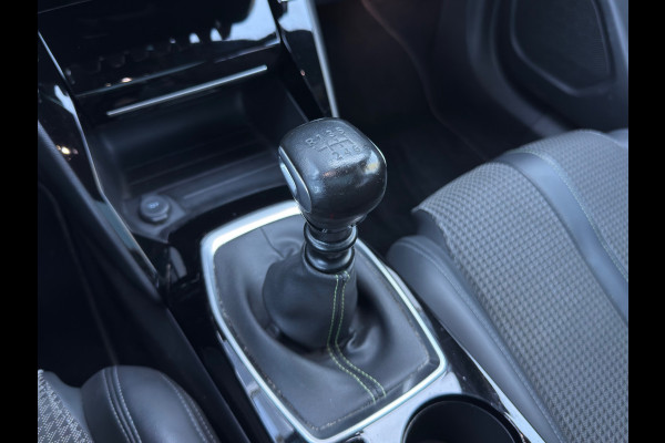 Peugeot 2008 1.2 PureTech GT-Line / TREKHAAK / DB RIEM NIEUW