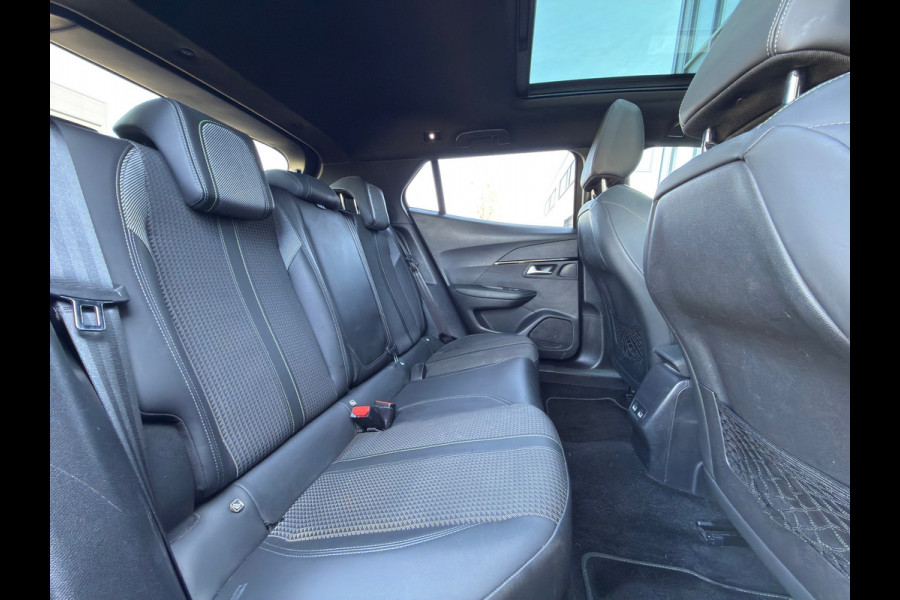 Peugeot 2008 1.2 PureTech GT-Line / TREKHAAK / DB RIEM NIEUW