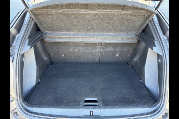 Peugeot 2008 1.2 PureTech GT-Line / TREKHAAK / DB RIEM NIEUW