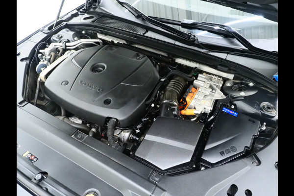 Volvo V90 2.0 T8 AWD Inscription | Panoramadak | Massage | Pilot Assist | HUD | Leder | Keyless | 360 | BLIS | Carplay