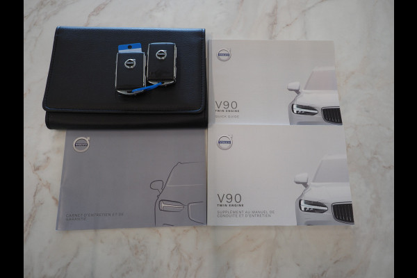 Volvo V90 2.0 T8 AWD Inscription | Panoramadak | Massage | Pilot Assist | HUD | Leder | Keyless | 360 | BLIS | Carplay