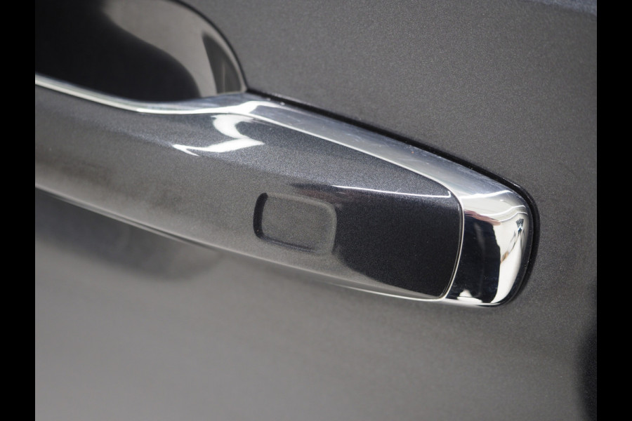 Volvo V90 2.0 T8 AWD Inscription | Panoramadak | Massage | Pilot Assist | HUD | Leder | Keyless | 360 | BLIS | Carplay