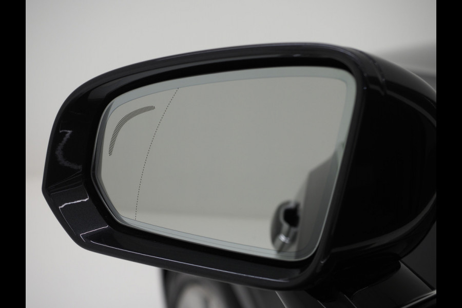 Volvo V90 2.0 T8 AWD Inscription | Panoramadak | Massage | Pilot Assist | HUD | Leder | Keyless | 360 | BLIS | Carplay