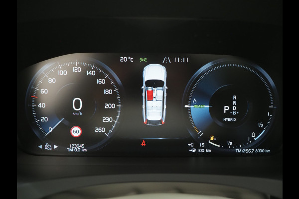 Volvo V90 2.0 T8 AWD Inscription | Panoramadak | Massage | Pilot Assist | HUD | Leder | Keyless | 360 | BLIS | Carplay