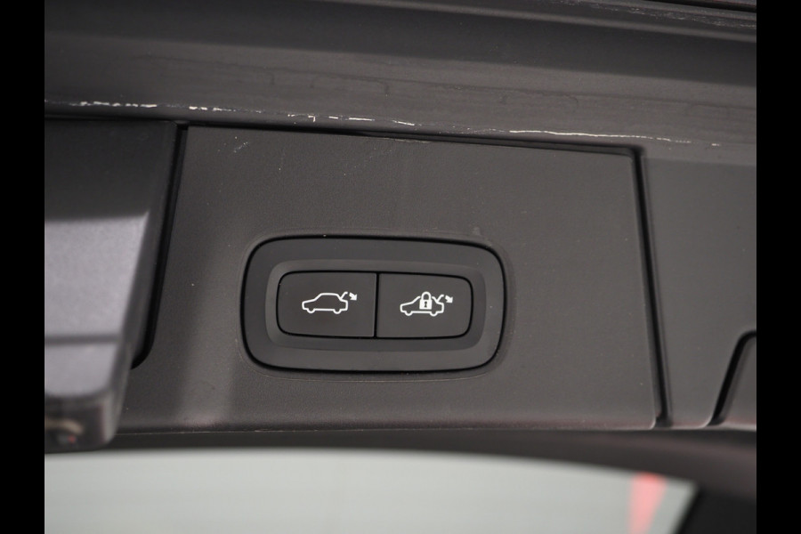 Volvo V90 2.0 T8 AWD Inscription | Panoramadak | Massage | Pilot Assist | HUD | Leder | Keyless | 360 | BLIS | Carplay