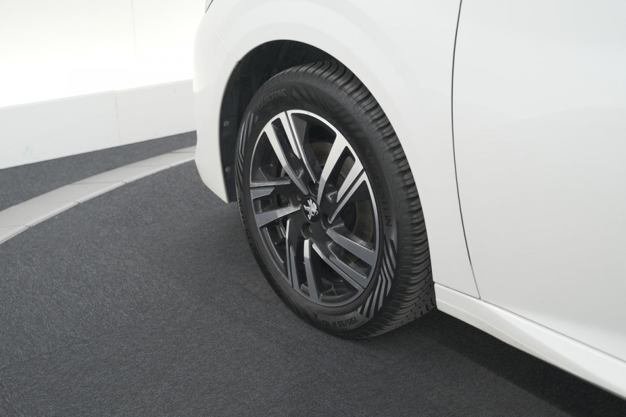 Peugeot 208 PureTech 100 Allure | Parkeersensoren | Apple Carplay | Stoelverwarming