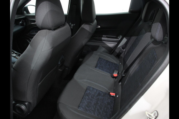 Alfa Romeo junior Elettrica Automaat 156PK Adaptieve Cruise Control LMV 18 inch Full Led Matrix Parkeer senoren Navigatie Apple Carplay / Android auto  Climate Control