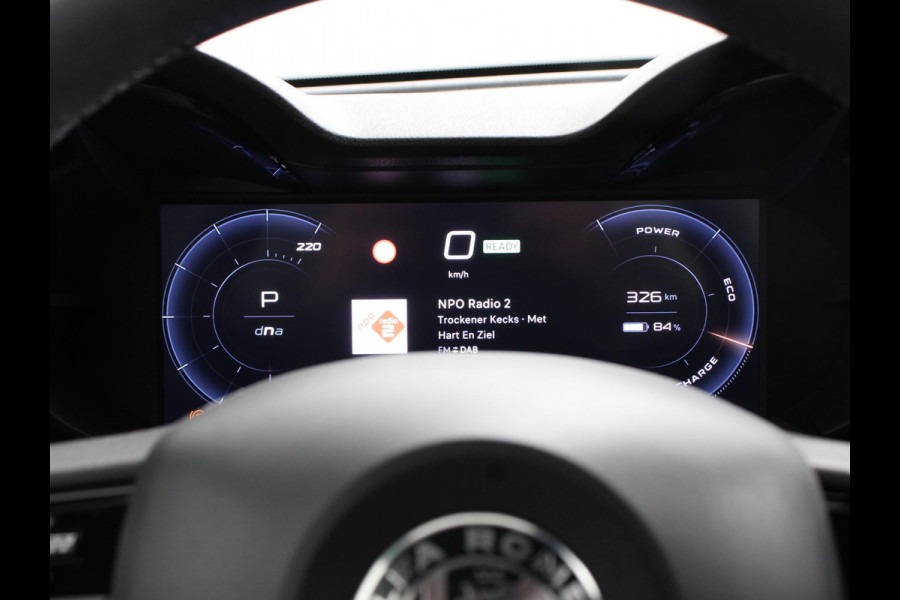 Alfa Romeo junior Elettrica Automaat 156PK Adaptieve Cruise Control LMV 18 inch Full Led Matrix Parkeer senoren Navigatie Apple Carplay / Android auto  Climate Control