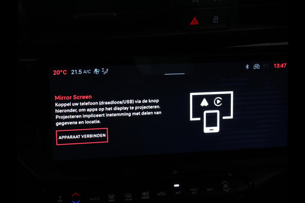 Alfa Romeo junior Elettrica Automaat 156PK Adaptieve Cruise Control LMV 18 inch Full Led Matrix Parkeer senoren Navigatie Apple Carplay / Android auto  Climate Control