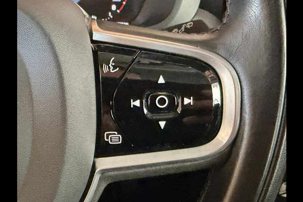 Volvo XC60 2.0 T5 Inscription Automaat Leder Memory Seats Stoelverwarming Trekhaak Carplay Cruise Navigatie