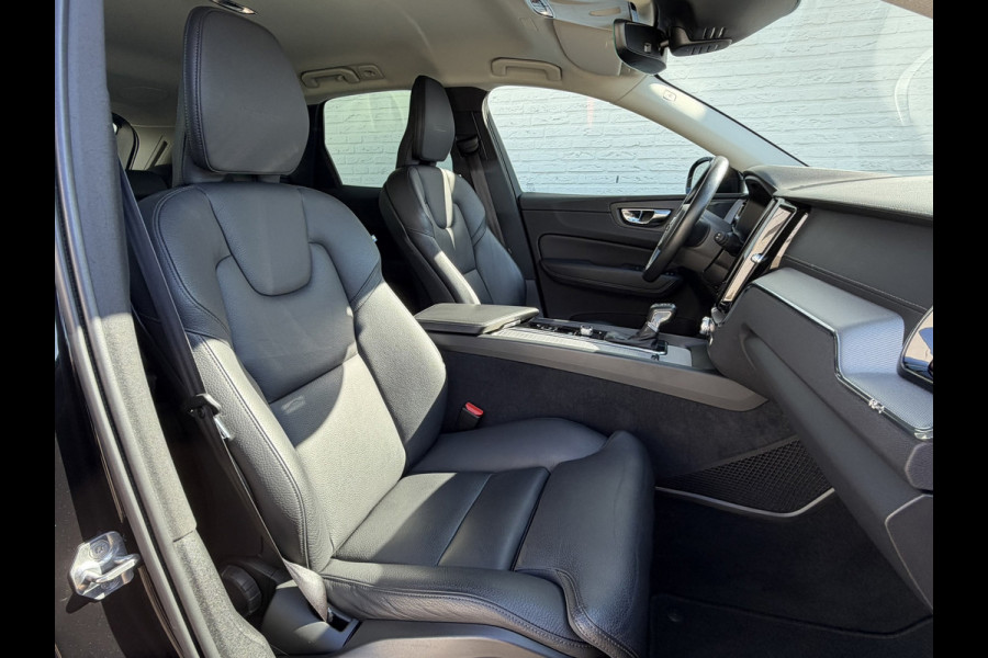 Volvo XC60 2.0 T5 Inscription Automaat Leder Memory Seats Stoelverwarming Trekhaak Carplay Cruise Navigatie