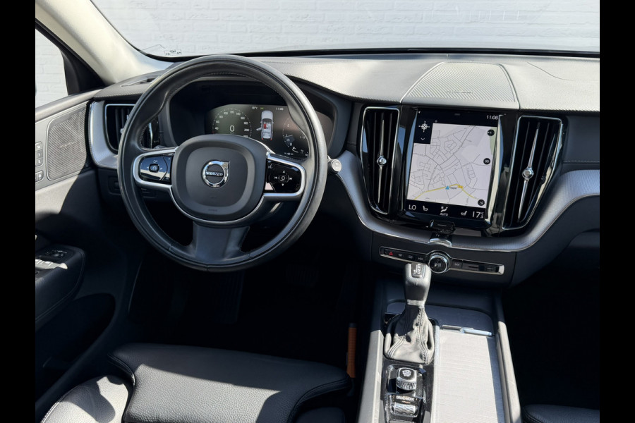 Volvo XC60 2.0 T5 Inscription Automaat Leder Memory Seats Stoelverwarming Trekhaak Carplay Cruise Navigatie