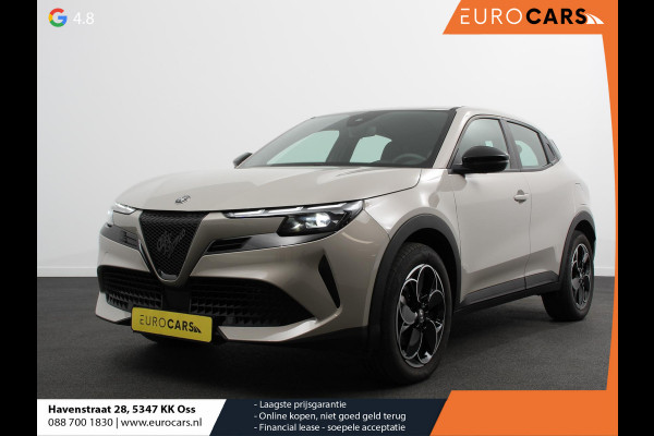 Alfa Romeo junior Elettrica Automaat 156PK Adaptieve Cruise Control LMV 18 inch Full Led Matrix Parkeer senoren Navigatie Apple Carplay / Android auto  Climate Control