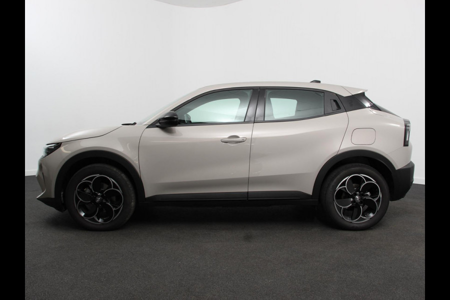 Alfa Romeo junior Elettrica Automaat 156PK Adaptieve Cruise Control LMV 18 inch Full Led Matrix Parkeer senoren Navigatie Apple Carplay / Android auto  Climate Control