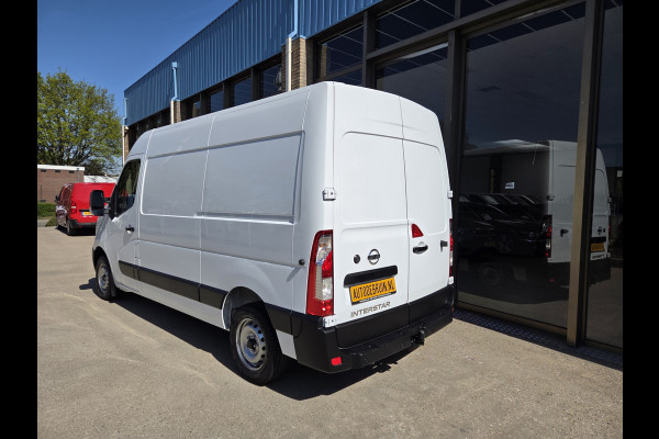 Nissan Interstar 2.3 dCi 150Pk / 110Kw L2/H2 Airco Cruise Achteruitrijcamera Trekhaak 2500 Kg