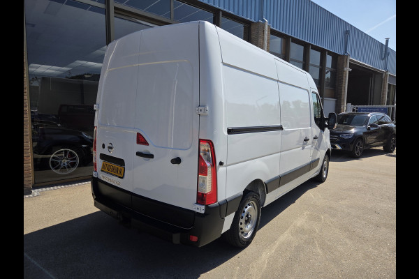 Nissan Interstar 2.3 dCi 150Pk / 110Kw L2/H2 Airco Cruise Achteruitrijcamera Trekhaak 2500 Kg