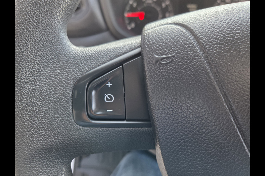 Nissan Interstar 2.3 dCi 150Pk / 110Kw L2/H2 Airco Cruise Achteruitrijcamera Trekhaak 2500 Kg