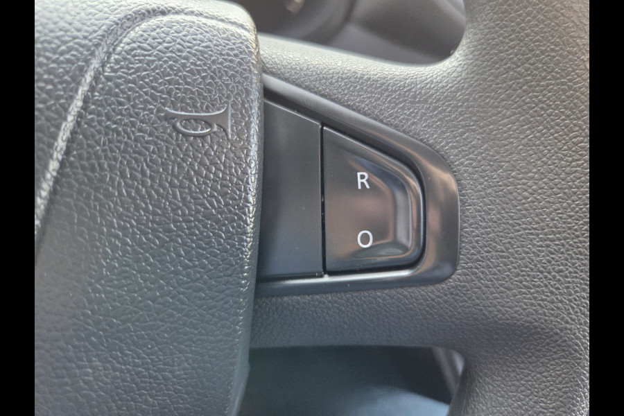 Nissan Interstar 2.3 dCi 150Pk / 110Kw L2/H2 Airco Cruise Achteruitrijcamera Trekhaak 2500 Kg