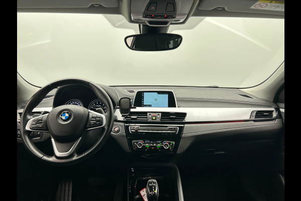 BMW X2 SDrive20i High Executive Automaat | Trekhaak | Navigatie | Climate-control | Cruise-control | Stoelverwarming |
