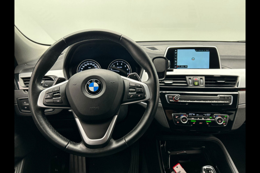 BMW X2 SDrive20i High Executive Automaat | Trekhaak | Navigatie | Climate-control | Cruise-control | Stoelverwarming |