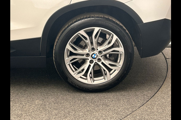 BMW X2 SDrive20i High Executive Automaat | Trekhaak | Navigatie | Climate-control | Cruise-control | Stoelverwarming |