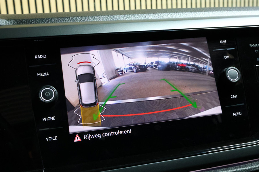 Volkswagen Polo 1.0 TSI R-Line Business DSG CARPLAY ACC PANO CAMERA CLIMA '22
