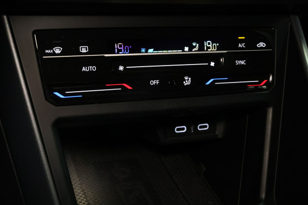Volkswagen Polo 1.0 TSI R-Line Business DSG CARPLAY ACC PANO CAMERA CLIMA '22