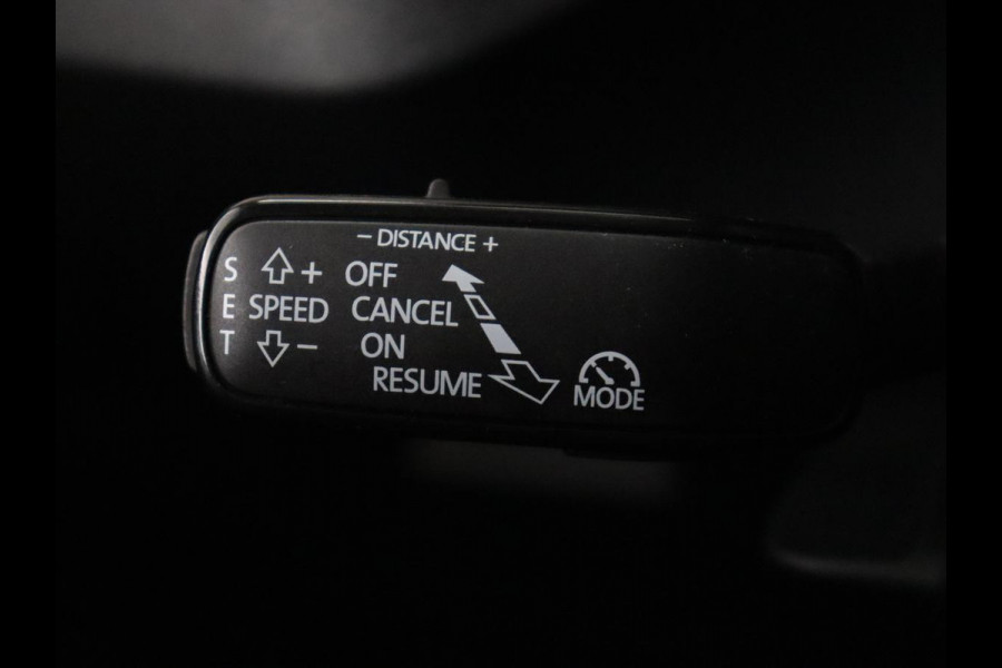 Škoda SCALA 1.0 TSI Business Edition | Automaat | Stoelverwarming | Adaptive cruise | Trekhaak | Carplay | Keyless | Climate control | Navigatie | Parkeerhulp | Virtual Cockpit