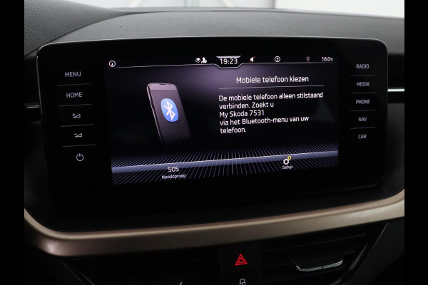 Škoda SCALA 1.0 TSI Business Edition | Automaat | Stoelverwarming | Adaptive cruise | Trekhaak | Carplay | Keyless | Climate control | Navigatie | Parkeerhulp | Virtual Cockpit