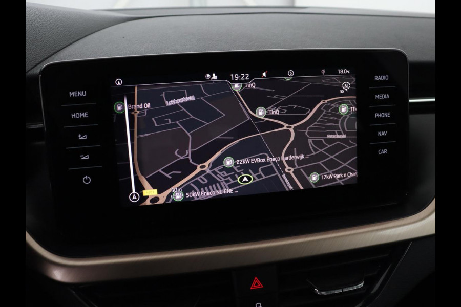 Škoda SCALA 1.0 TSI Business Edition | Automaat | Stoelverwarming | Adaptive cruise | Trekhaak | Carplay | Keyless | Climate control | Navigatie | Parkeerhulp | Virtual Cockpit