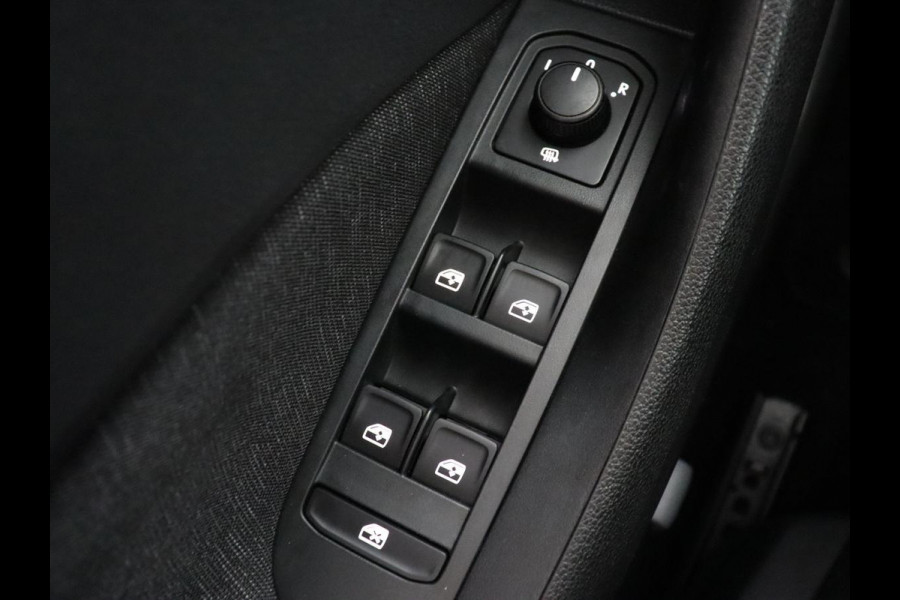 Škoda SCALA 1.0 TSI Business Edition | Automaat | Stoelverwarming | Adaptive cruise | Trekhaak | Carplay | Keyless | Climate control | Navigatie | Parkeerhulp | Virtual Cockpit