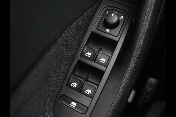 Škoda SCALA 1.0 TSI Business Edition | Automaat | Stoelverwarming | Adaptive cruise | Trekhaak | Carplay | Keyless | Climate control | Navigatie | Parkeerhulp | Virtual Cockpit