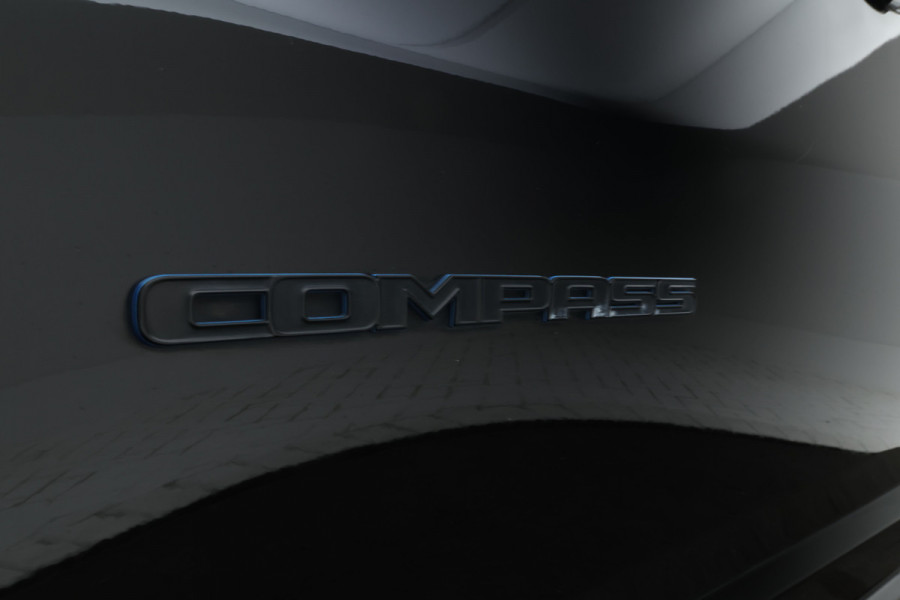 Jeep Compass 4xe 240 Plug-in Hybrid Electric 80th Anniversary Trekhaak, Automaat, Full Black!
