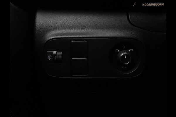 Citroën C3 1.2 PureTech Business Luxe (APPLE CARPLAY,PARKEERSENSOREN,CRUISE CONTROL,NAVIGATIE,CLIMATE,COMFORTSTOELEN,TOPCONDITIE)