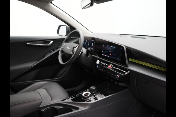 Kia Niro 1.6 GDi DynamicLine PHEV 182pk Dealer O.H. | Adaptive Cruise | Camera | Sportstoelen & Stuur Verwarmd | Sfeerverlichting | Apple Carplay | Keyless | Blis | Navigatie | DAB | LED Koplampen | Virtual | Plug In Hybrid |