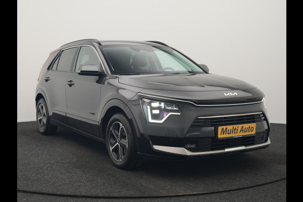 Kia Niro 1.6 GDi DynamicLine PHEV 182pk Dealer O.H. | Adaptive Cruise | Camera | Sportstoelen & Stuur Verwarmd | Sfeerverlichting | Apple Carplay | Keyless | Blis | Navigatie | DAB | LED Koplampen | Virtual | Plug In Hybrid |