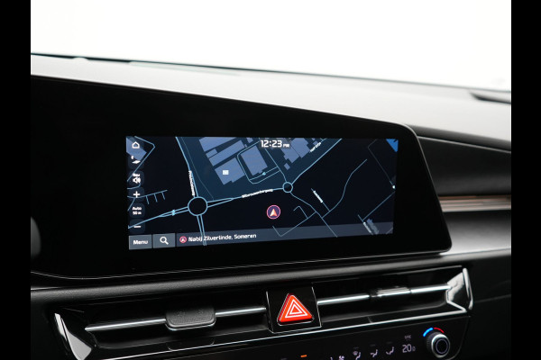 Kia Niro 1.6 GDi DynamicLine PHEV 182pk Dealer O.H. | Adaptive Cruise | Camera | Sportstoelen & Stuur Verwarmd | Sfeerverlichting | Apple Carplay | Keyless | Blis | Navigatie | DAB | LED Koplampen | Virtual | Plug In Hybrid |