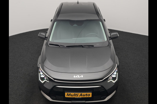 Kia Niro 1.6 GDi DynamicLine PHEV 182pk Dealer O.H. | Adaptive Cruise | Camera | Sportstoelen & Stuur Verwarmd | Sfeerverlichting | Apple Carplay | Keyless | Blis | Navigatie | DAB | LED Koplampen | Virtual | Plug In Hybrid |