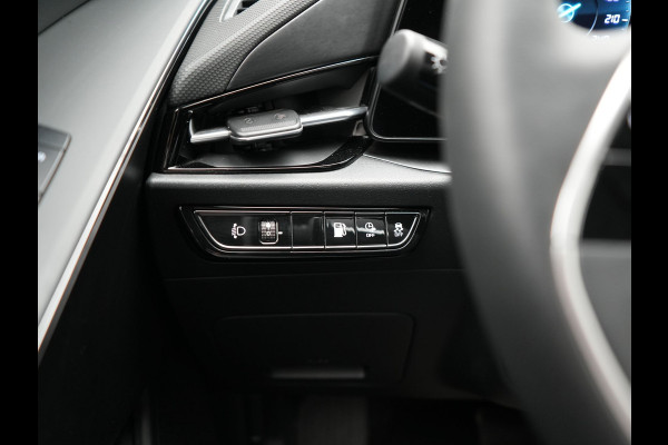 Kia Niro 1.6 GDi DynamicLine PHEV 182pk Dealer O.H. | Adaptive Cruise | Camera | Sportstoelen & Stuur Verwarmd | Sfeerverlichting | Apple Carplay | Keyless | Blis | Navigatie | DAB | LED Koplampen | Virtual | Plug In Hybrid |