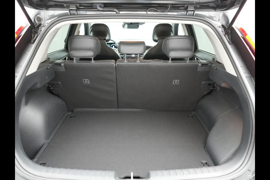 Kia Niro 1.6 GDi DynamicLine PHEV 182pk Dealer O.H. | Adaptive Cruise | Camera | Sportstoelen & Stuur Verwarmd | Sfeerverlichting | Apple Carplay | Keyless | Blis | Navigatie | DAB | LED Koplampen | Virtual | Plug In Hybrid |