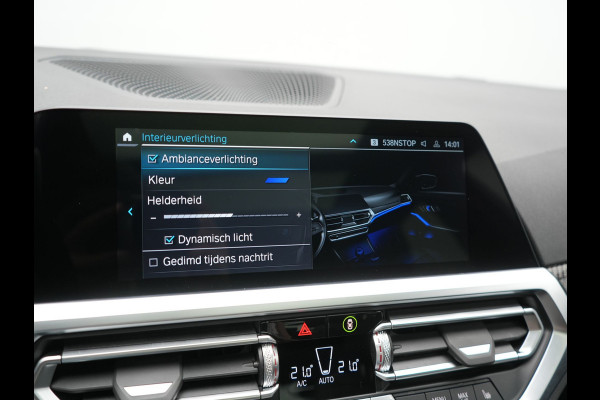 BMW 3 Serie Touring 330e M Sport 293pk Dealer O.H. Dravitgrau | Panodak | Adaptive Cruise | Camera | Lederen Sportstoelen Memory & Verwarmd | Sfeerverlichting | Stuur Verwarmd | Hifi Audio | Blis | Keyless | Apple Carplay | Plug In Hybrid |