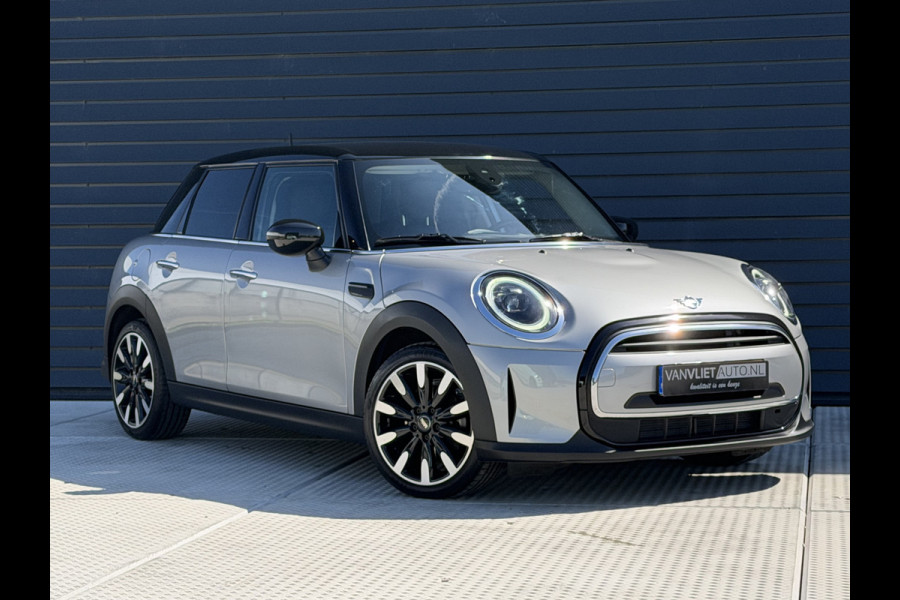 MINI Mini 1.5 Cooper 136 PK Camden Plus Edition Automaat / Camera / Navigatie