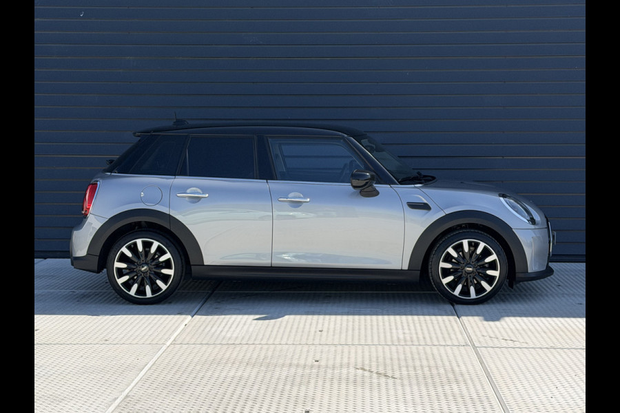 MINI Mini 1.5 Cooper 136 PK Camden Plus Edition Automaat / Camera / Navigatie